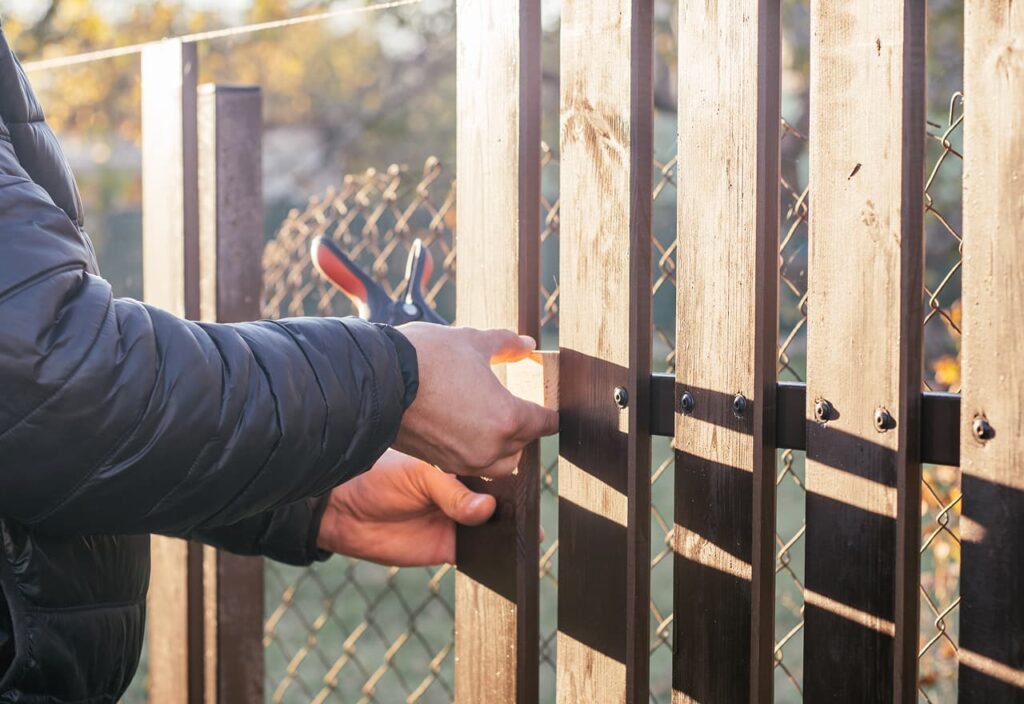 image 04 Service Fences Father & Son image 04 Service Fences Father & Son
